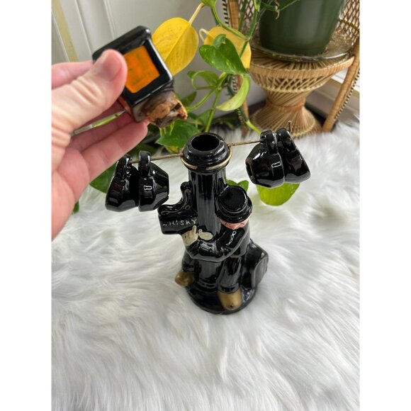 Vintage whisky decanter man pole streetlight sake sat shot glasses - Picture 2 of 7